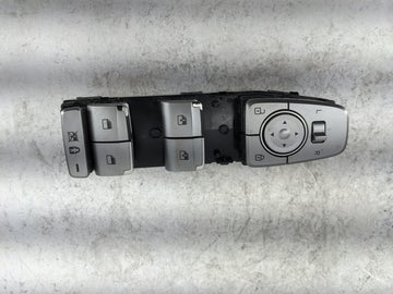 2020 Hyundai Palisade Master Power Window Switch Replacement Driver Side Left P/N:93570SA121XF6 Fits OEM Used Auto Parts - O