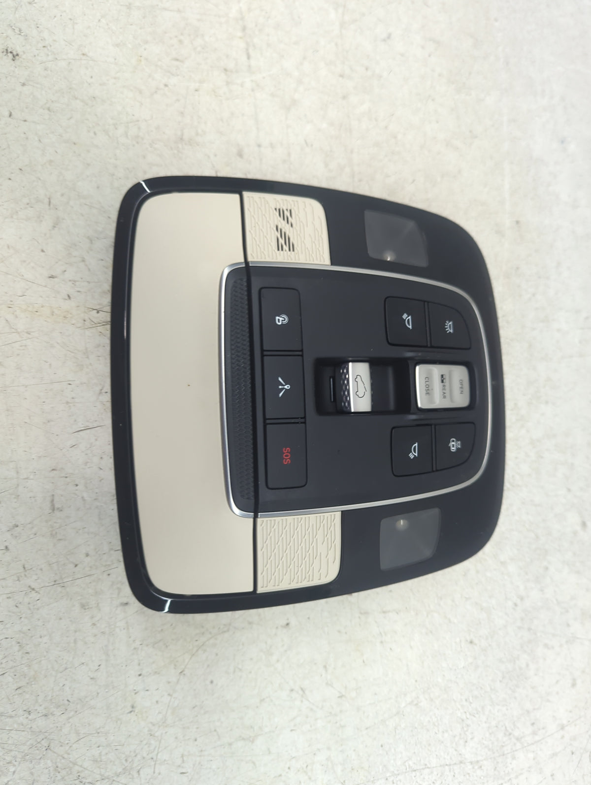 2020-2022 Hyundai Palisade Overhead Console W/rear Climate Control Beige - Oemusedautoparts1.com