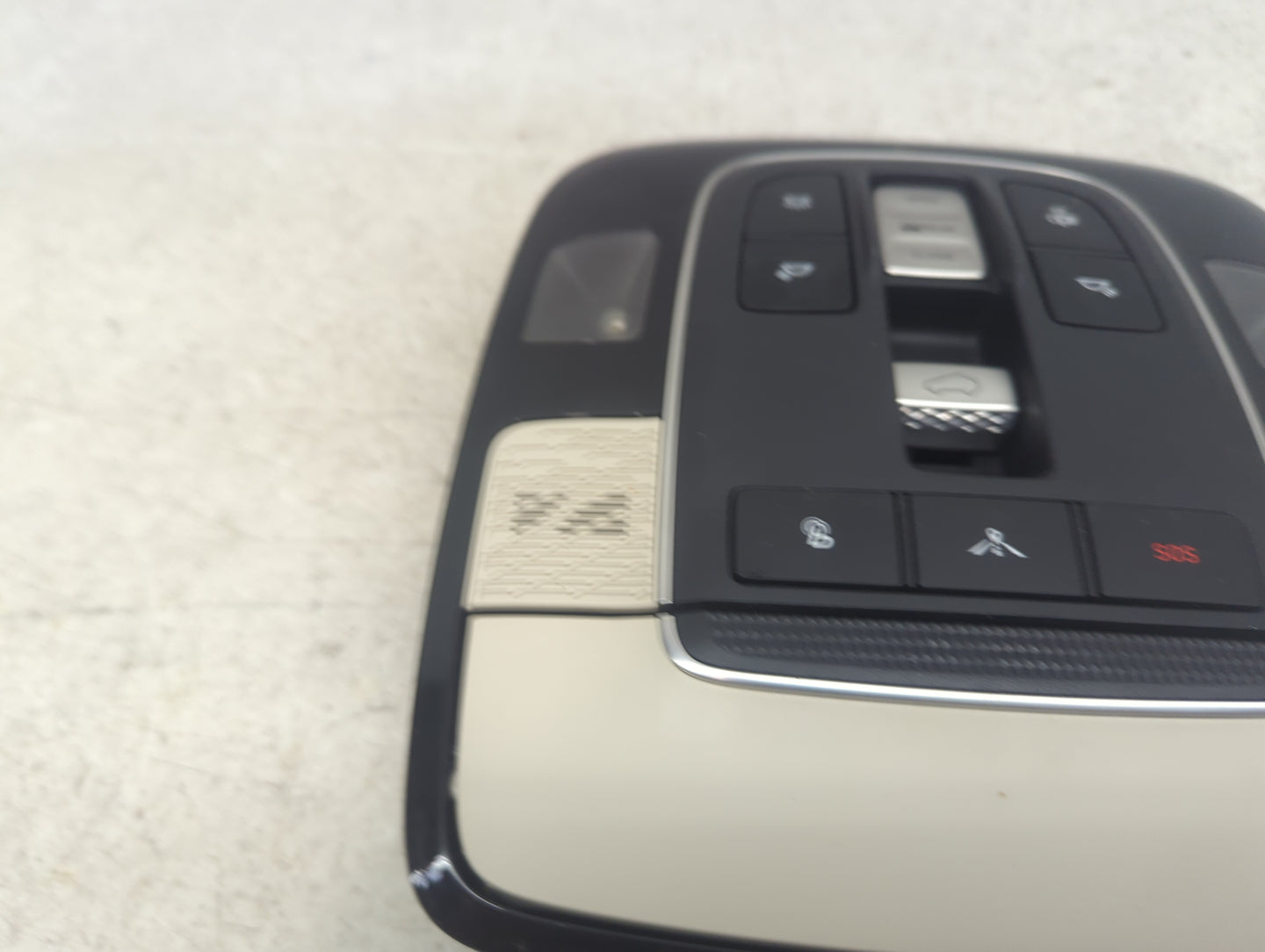 2020-2022 Hyundai Palisade Overhead Console W/rear Climate Control Beige - Oemusedautoparts1.com
