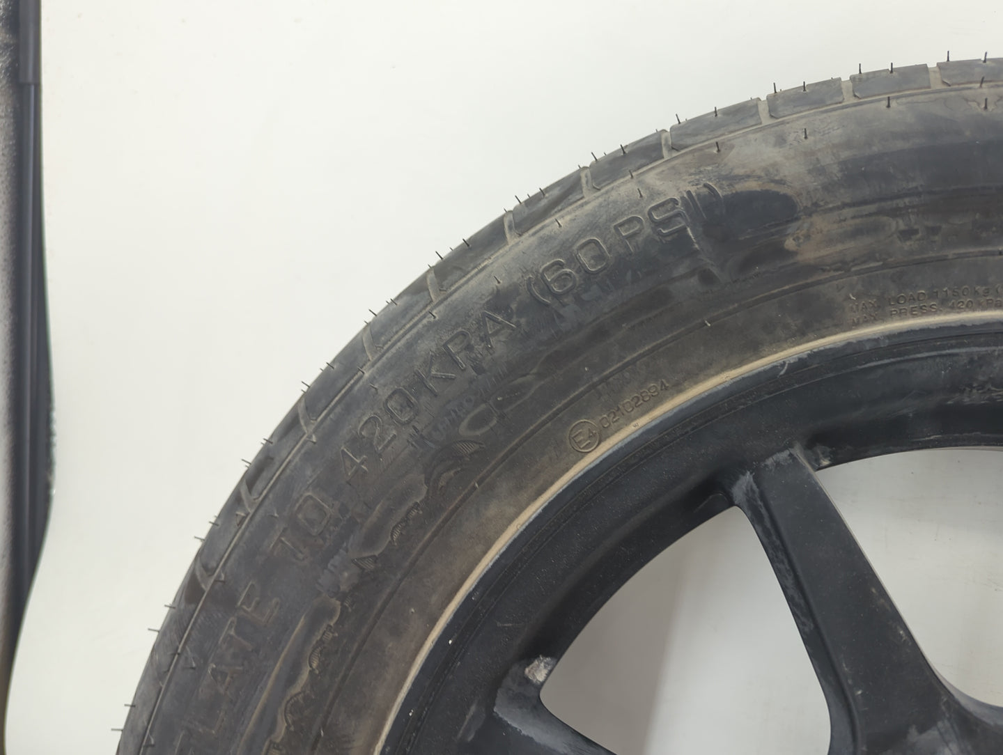 2020-2022 Hyundai Palisade Spare Donut Tire Wheel Rim Oem - Oemusedautoparts1.com