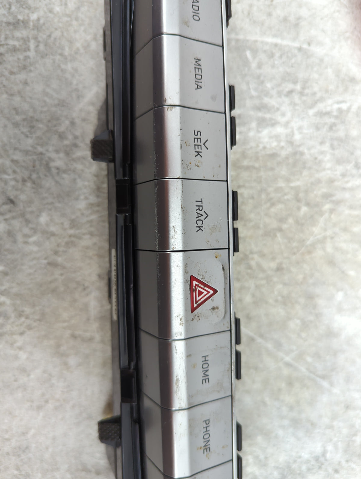 2020-2022 Hyundai Palisade Radio Control Panel 1507277 - Oemusedautoparts1.com