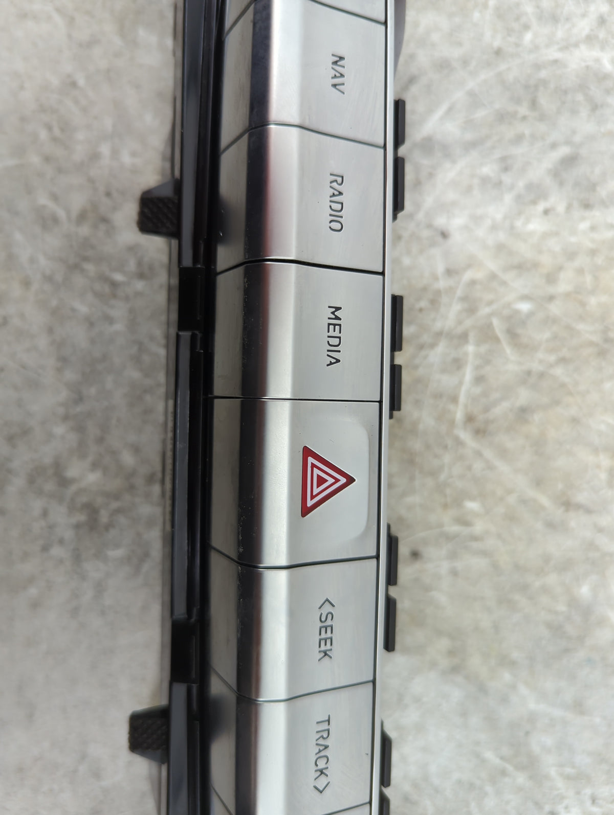 2020-2022 Hyundai Palisade Radio Control Panel 1514023 - Oemusedautoparts1.com