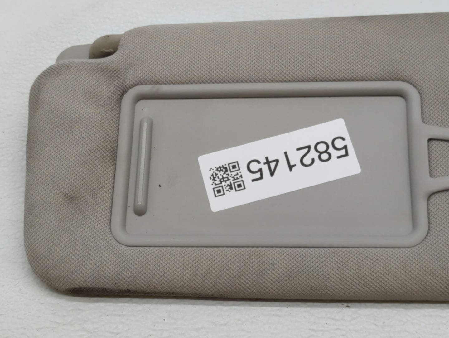 2020-2022 Hyundai Palisade Sun Visor Shade Replacement Driver Left Mirror Fits Fits 2020 2021 2022 OEM Used Auto Parts - Oem