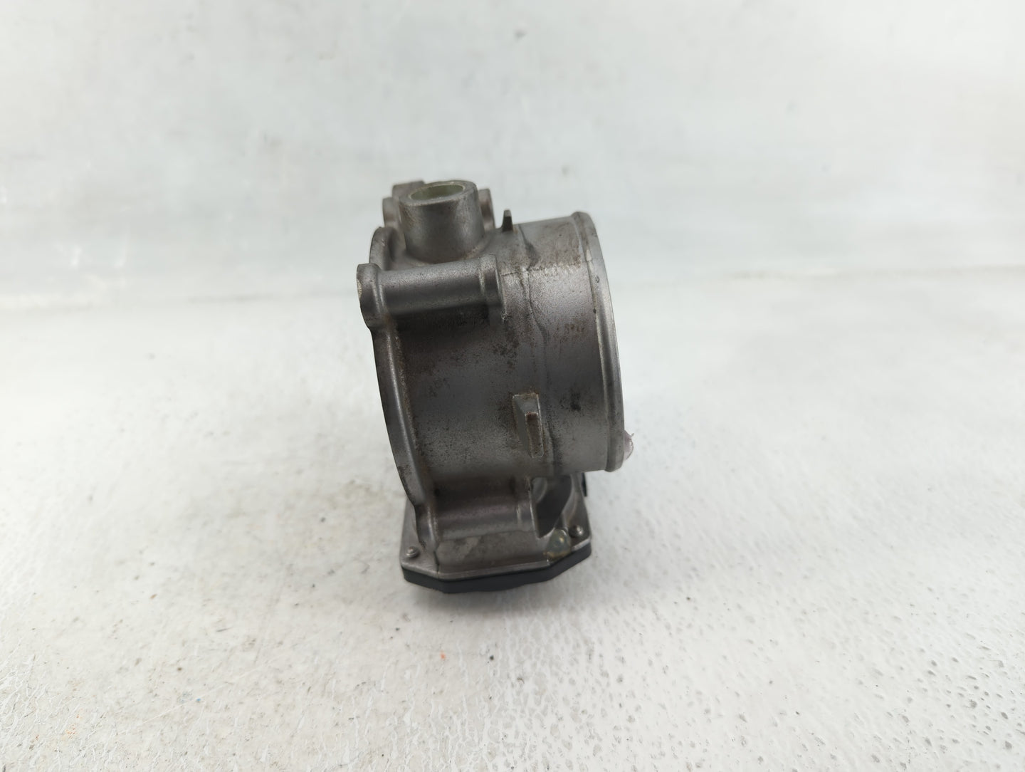 2020-2022 Hyundai Palisade Throttle Body P/N:35100-3L100 Fits Fits 2017 2018 2019 2020 2021 2022 OEM Used Auto Parts - Oemus