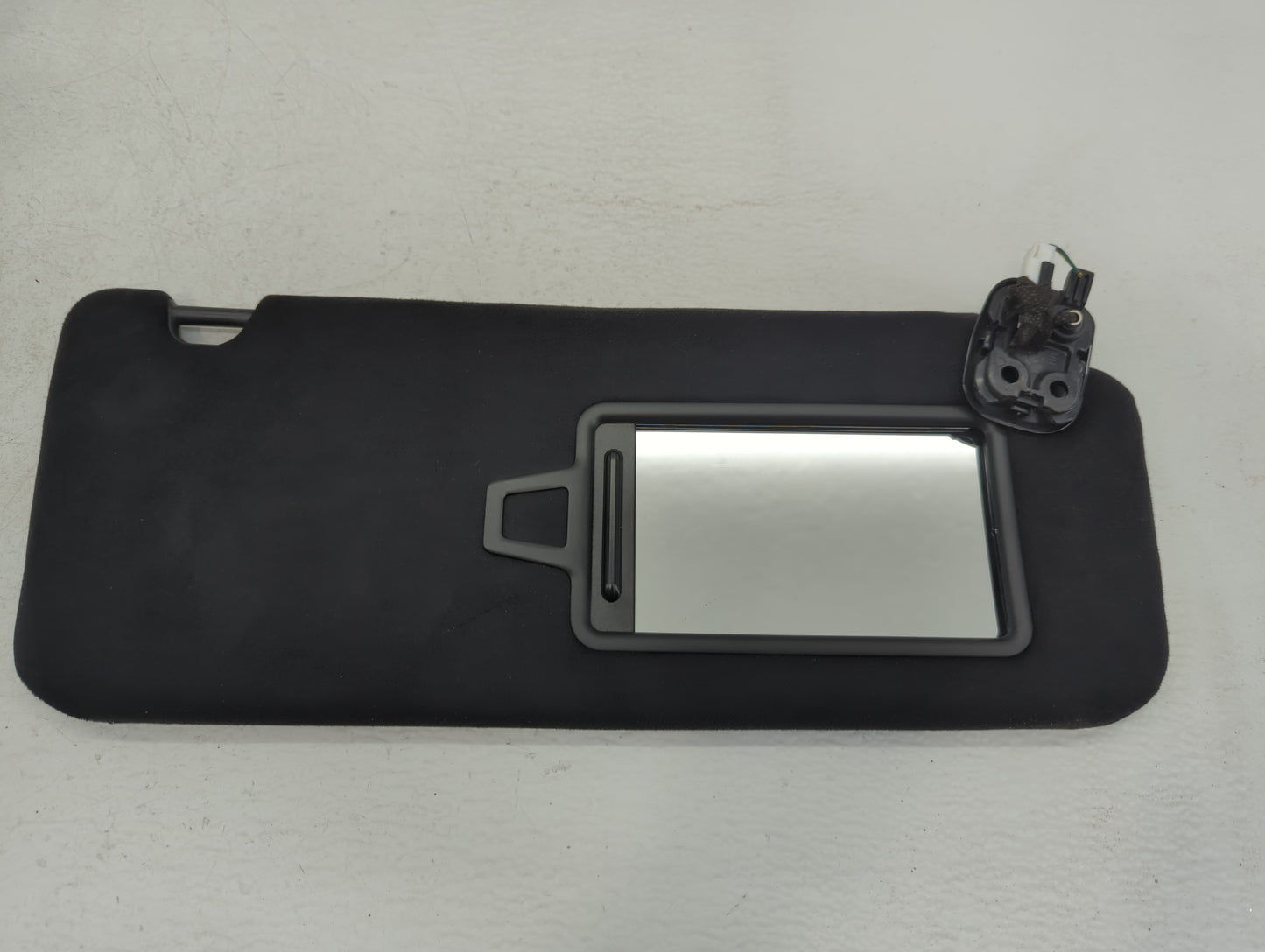 2020-2022 Hyundai Palisade Sun Visor Shade Replacement Passenger Right Mirror Fits Fits 2020 2021 2022 OEM Used Auto Parts -