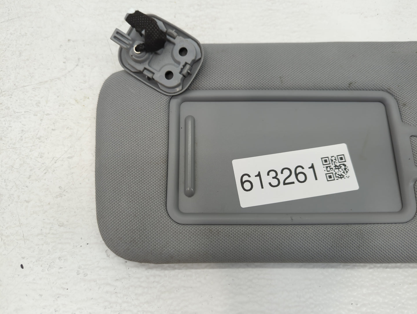 2020-2022 Hyundai Palisade Sun Visor Shade Replacement Driver Left Mirror Fits Fits 2020 2021 2022 OEM Used Auto Parts - Oem