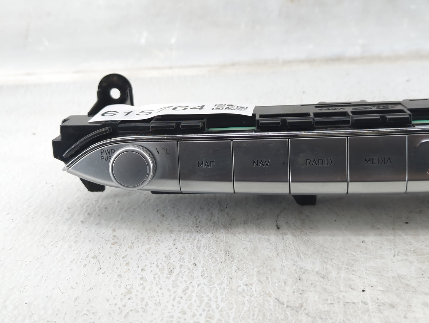 2020-2022 Hyundai Palisade Radio AM FM Cd Player Receiver Replacement P/N:26465899653 Fits Fits 2020 2021 2022 OEM Used Auto