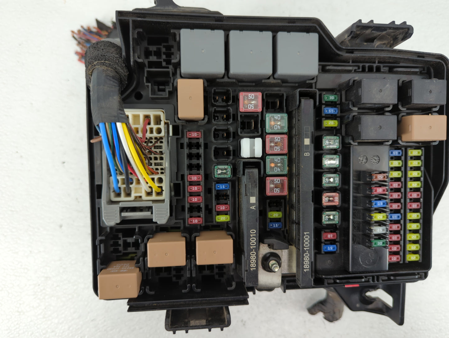 2020-2022 Hyundai Palisade Fusebox Fuse Box Panel Relay Module P/N:N91220-S8590-14 91220 THN Fits Fits 2020 2021 2022 OEM Us