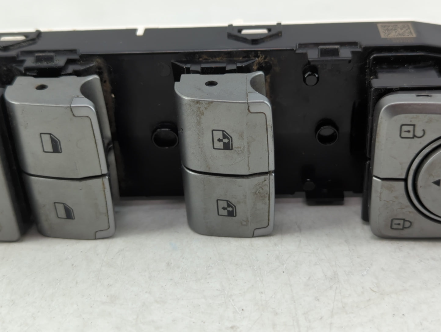 2020 Hyundai Palisade Master Power Window Switch Replacement Driver Side Left P/N:93570S8130SSU 190425 Fits OEM Used Auto Pa