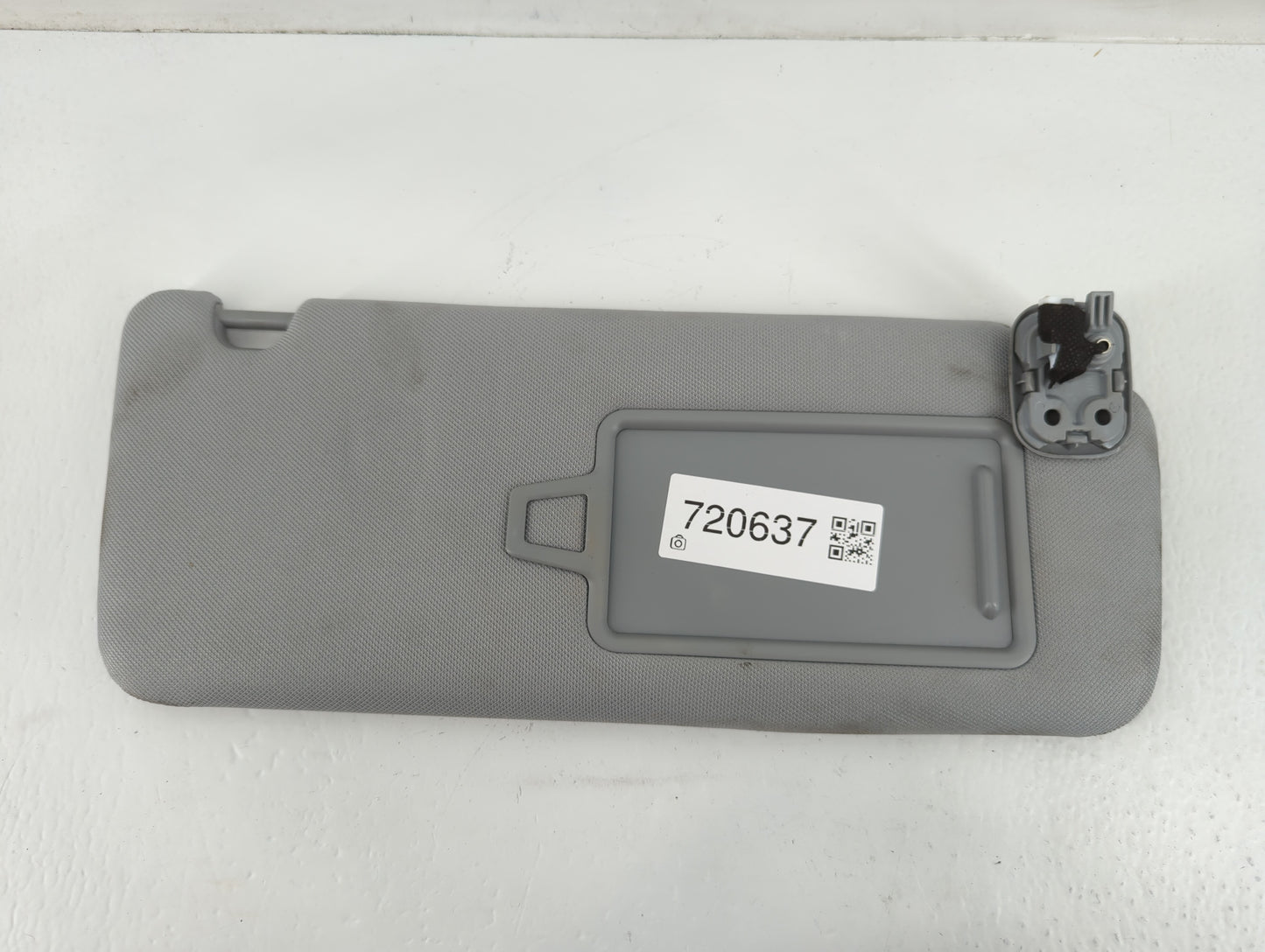 2020-2022 Hyundai Palisade Sun Visor Shade Replacement Driver Left Mirror Fits Fits 2020 2021 2022 OEM Used Auto Parts - Oem
