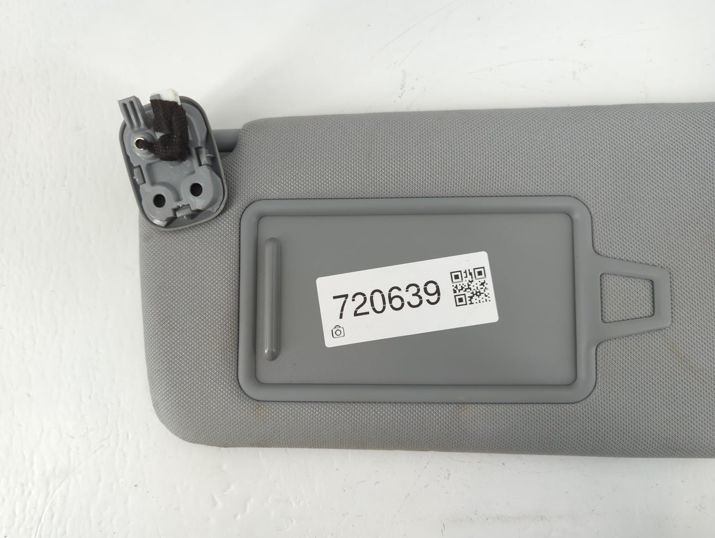 2020-2022 Hyundai Palisade Sun Visor Shade Replacement Driver Left Mirror Fits Fits 2020 2021 2022 OEM Used Auto Parts - Oem