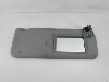 2020-2022 Hyundai Palisade Sun Visor Shade Replacement Passenger Right Mirror Fits Fits 2020 2021 2022 OEM Used Auto Parts -
