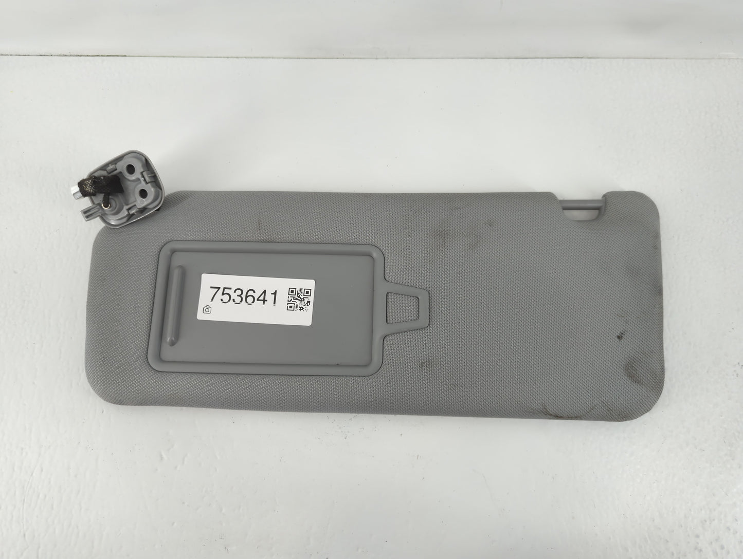2020-2022 Hyundai Palisade Sun Visor Shade Replacement Driver Left Mirror Fits Fits 2020 2021 2022 OEM Used Auto Parts - Oem