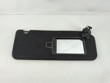 2020-2022 Hyundai Palisade Sun Visor Shade Replacement Passenger Right Mirror Fits Fits 2020 2021 2022 OEM Used Auto Parts -