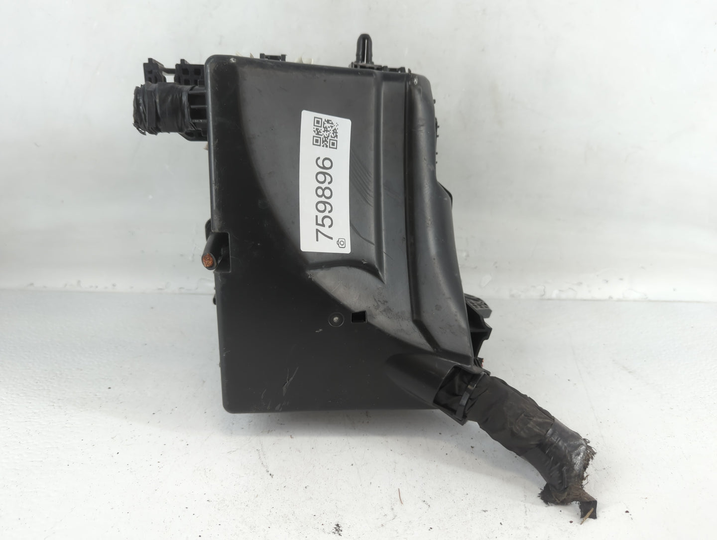 2020-2022 Hyundai Palisade Fusebox Fuse Box Panel Relay Module P/N:91220 S8610 Fits Fits 2020 2021 2022 OEM Used Auto Parts 