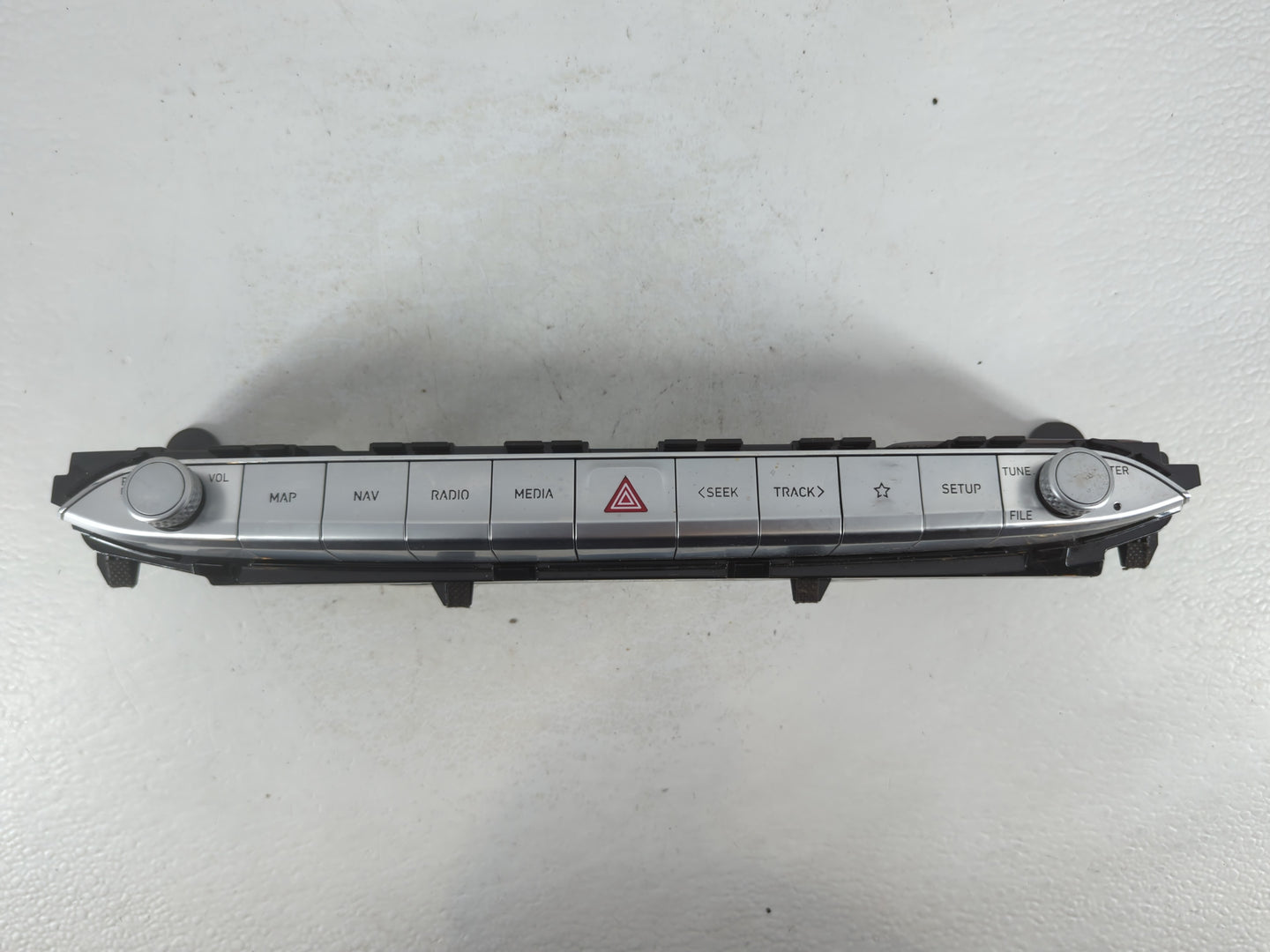 2020-2022 Hyundai Palisade Am Fm Cd Player Radio Receiver - Oemusedautoparts1.com