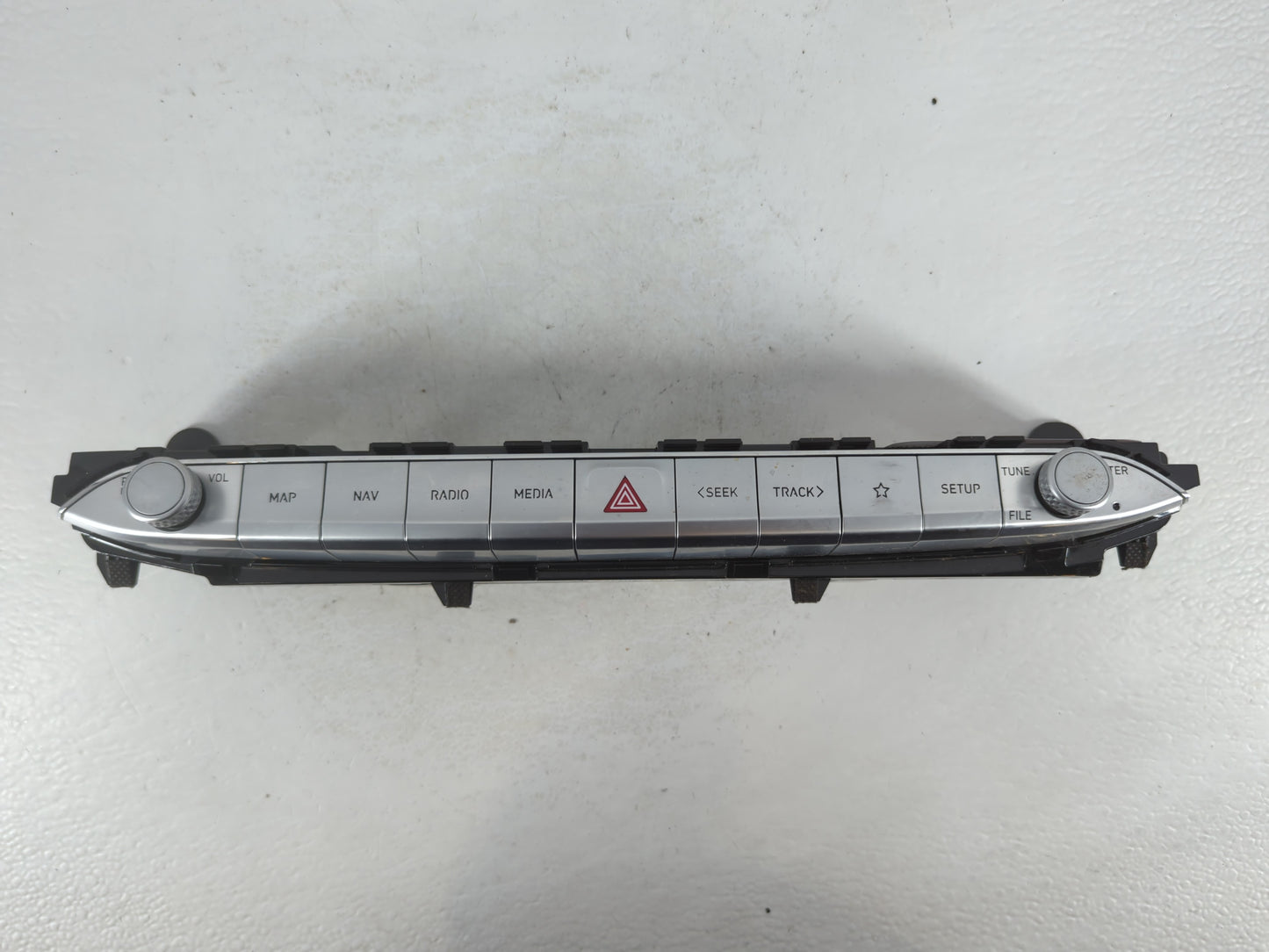 2020-2022 Hyundai Palisade Am Fm Cd Player Radio Receiver - Oemusedautoparts1.com