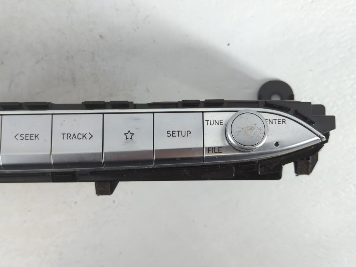 2020-2022 Hyundai Palisade Am Fm Cd Player Radio Receiver 766803 - Oemusedautoparts1.com