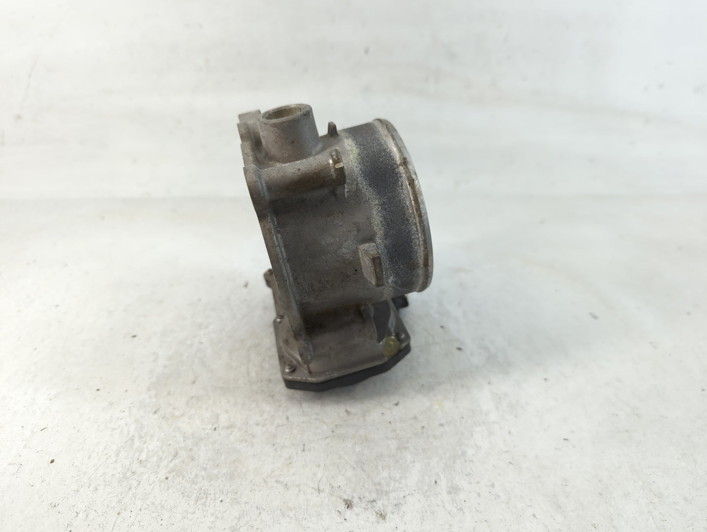2020-2022 Hyundai Palisade Throttle Body P/N:35100-3E100 Fits Fits 2017 2018 2019 2020 2021 2022 OEM Used Auto Parts - Oemus