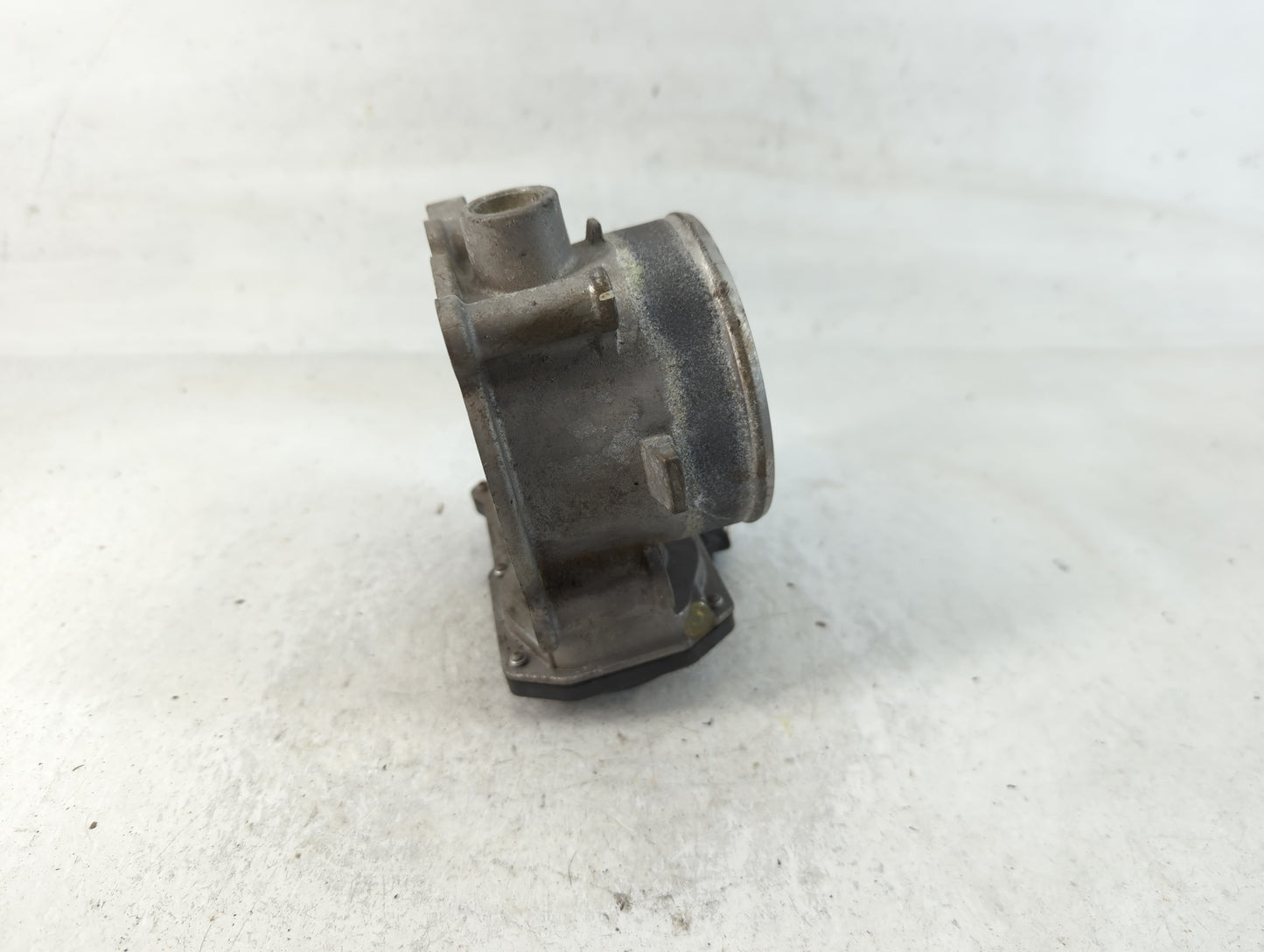 2020-2022 Hyundai Palisade Throttle Body P/N:35100-3E100 Fits Fits 2017 2018 2019 2020 2021 2022 OEM Used Auto Parts - Oemus
