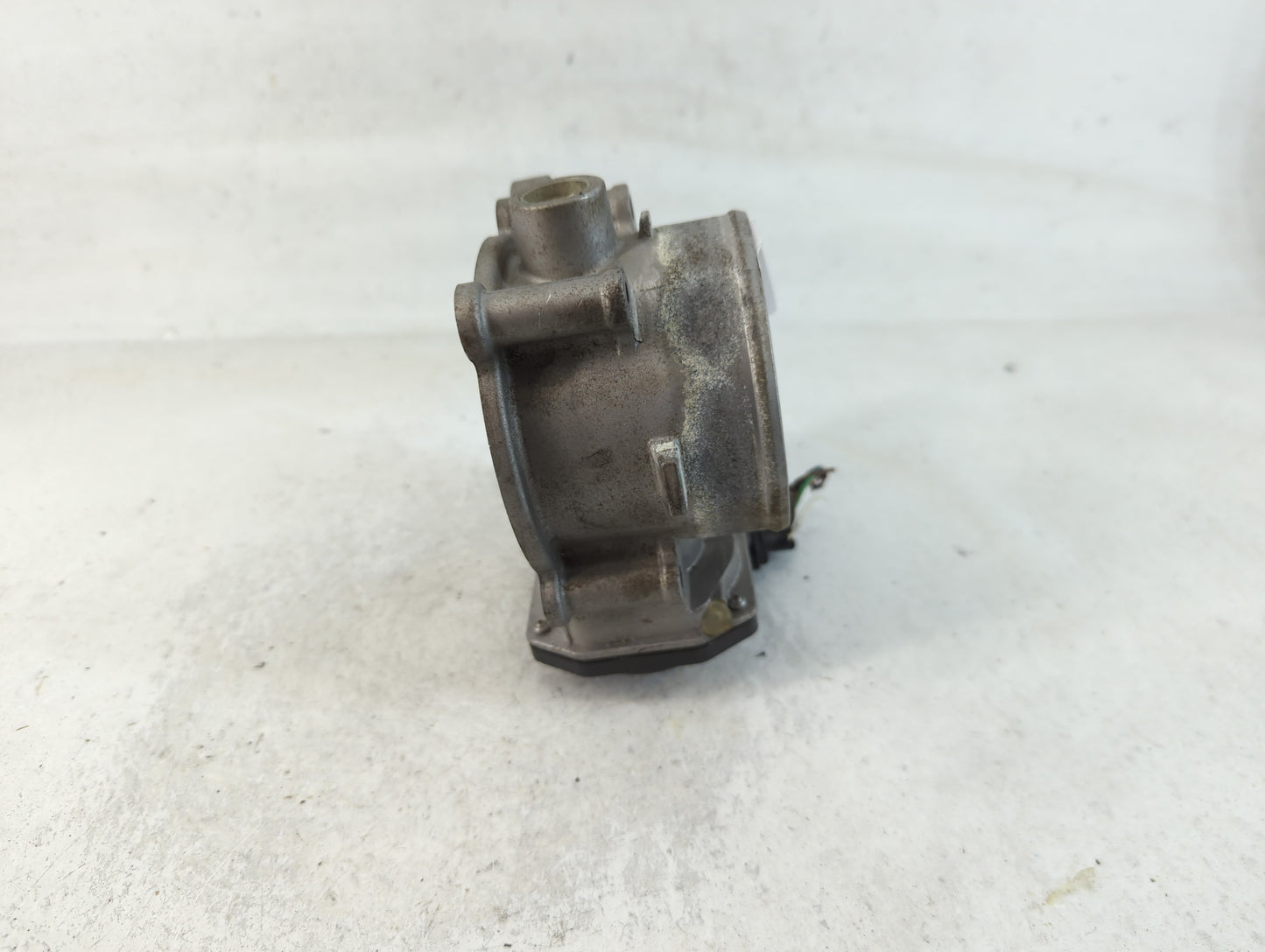 2020-2022 Hyundai Palisade Throttle Body P/N:35100-3L100 Fits Fits 2017 2018 2019 2020 2021 2022 OEM Used Auto Parts - Oemus