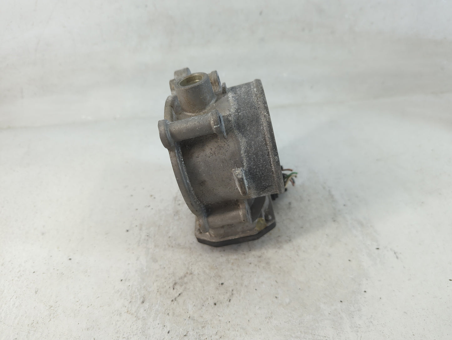 2020-2022 Hyundai Palisade Throttle Body P/N:35100-3E100 Fits Fits 2017 2018 2019 2020 2021 2022 OEM Used Auto Parts - Oemus