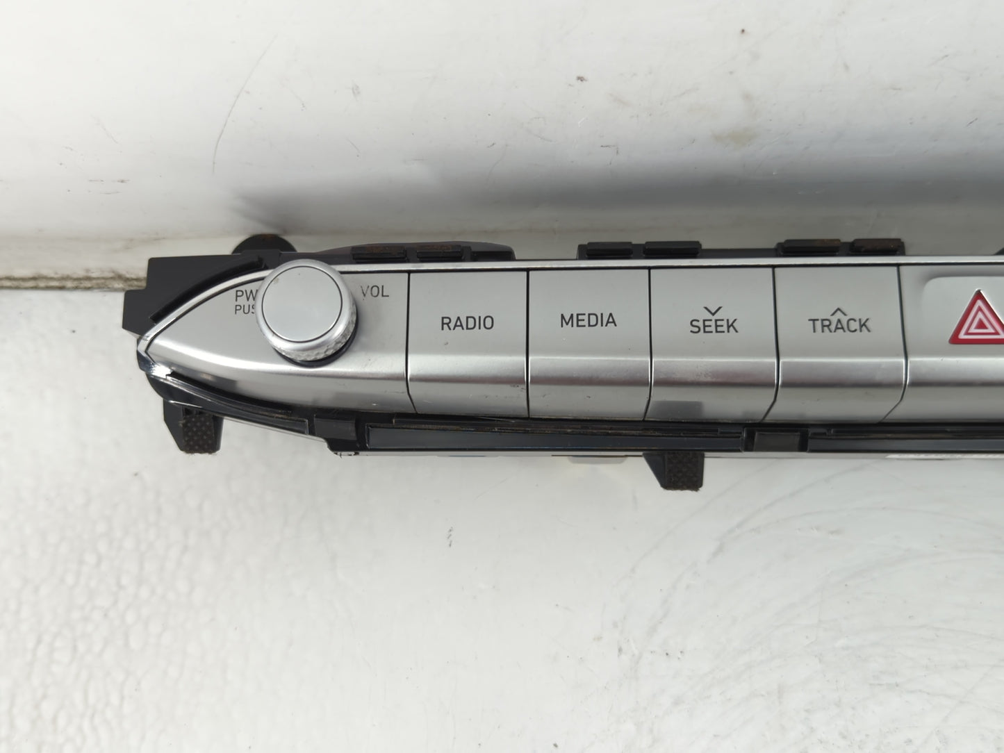2020-2022 Hyundai Palisade Radio AM FM Cd Player Receiver Replacement P/N:96540S8000SSV Fits Fits 2020 2021 2022 OEM Used Au