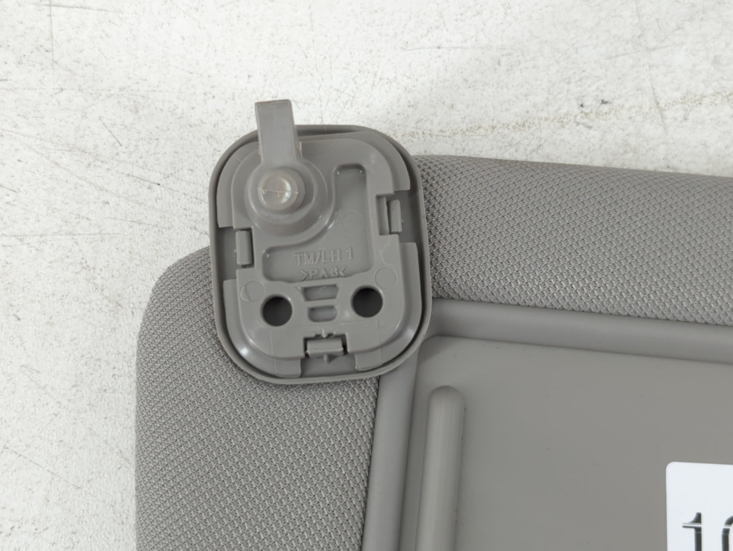 2019-2021 Hyundai Santa Fe Sun Visor Shade Replacement Driver Left Mirror Fits Fits 2019 2020 2021 OEM Used Auto Parts - Oem