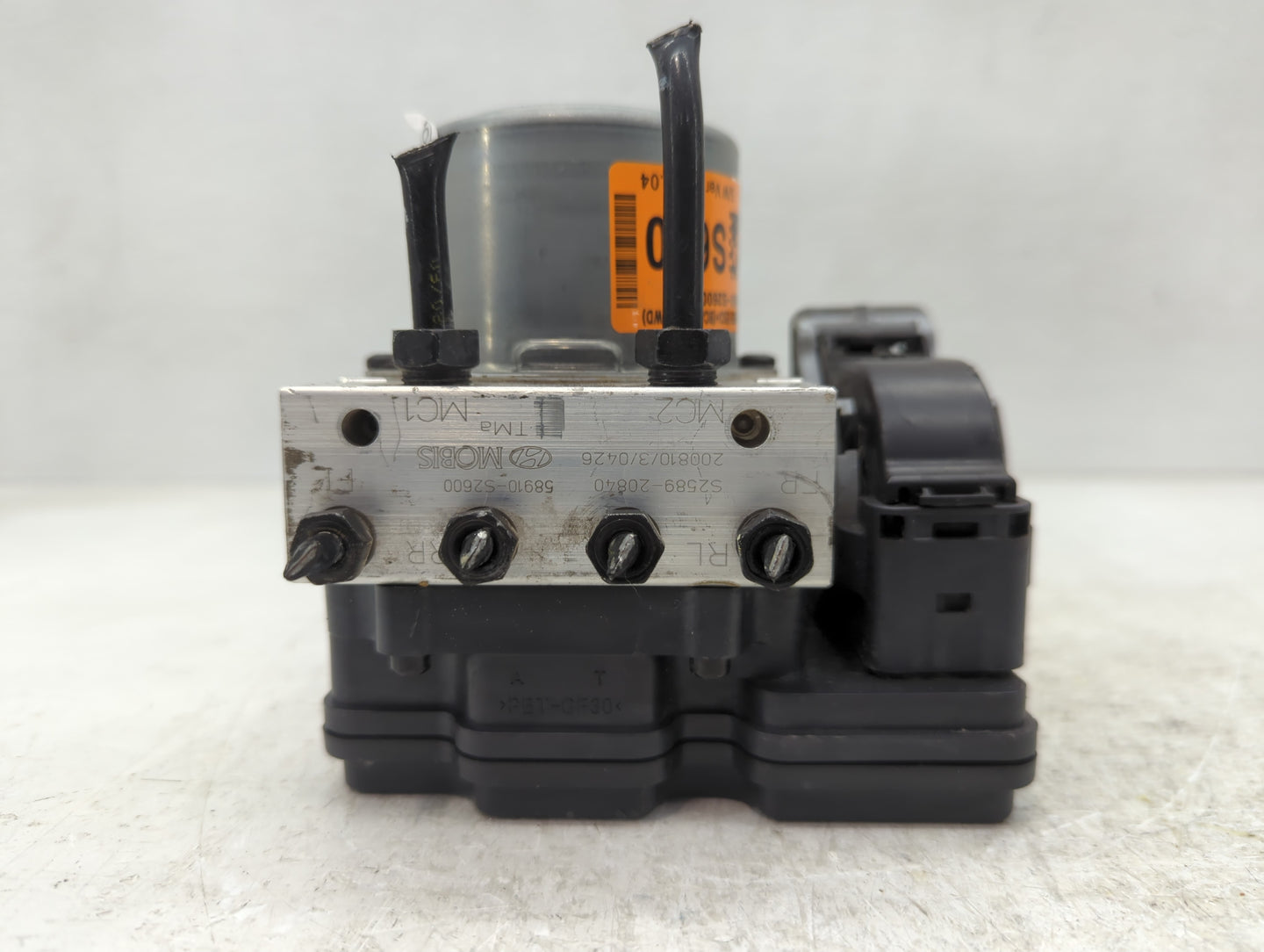 2019-2020 Hyundai Santa Fe ABS Pump Control Module Replacement P/N:58910-S2600 Fits Fits 2019 2020 OEM Used Auto Parts - Oem