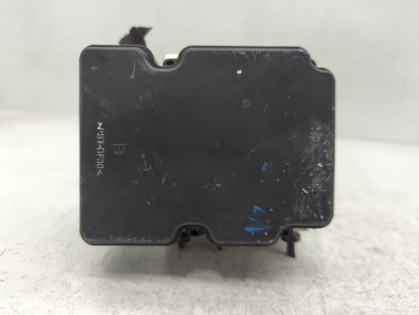 2019-2020 Hyundai Santa Fe ABS Pump Control Module Replacement P/N:58910-S2600 Fits Fits 2019 2020 OEM Used Auto Parts - Oem