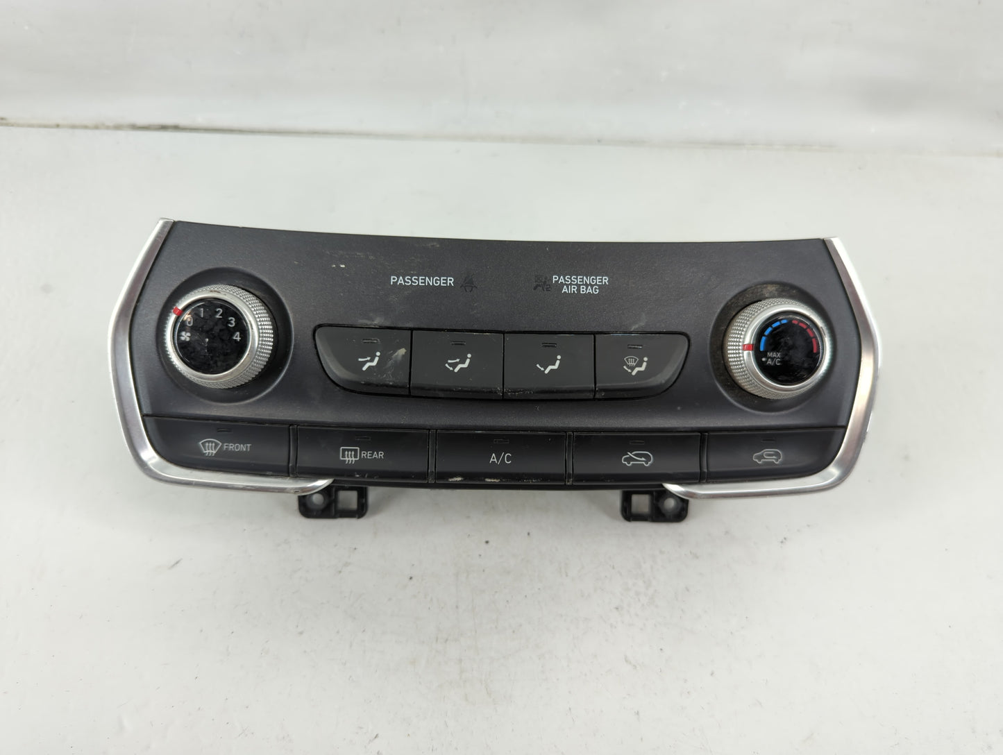 2020 Hyundai Santa Fe Climate Control Module Temperature AC/Heater Replacement P/N:97250-S2AA1 Fits OEM Used Auto Parts - Oe