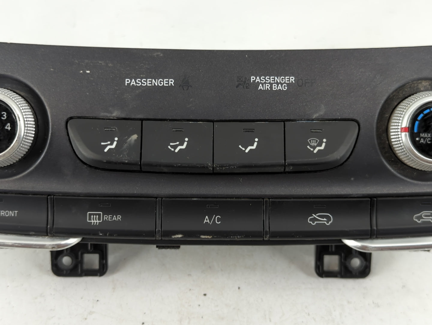 2020 Hyundai Santa Fe Climate Control Module Temperature AC/Heater Replacement P/N:97250-S2AA1 Fits OEM Used Auto Parts - Oe