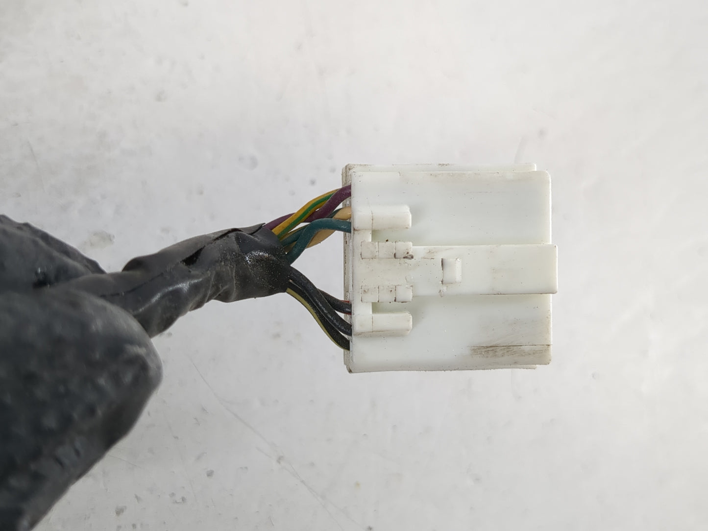 2020 Hyundai Santa Fe Side Mirror Replacement Driver Left View Door Mirror P/N:E13049812 Fits OEM Used Auto Parts - Oemuseda