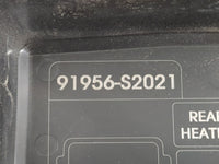 2019-2020 Hyundai Santa Fe Fusebox Fuse Box Panel Relay Module P/N:91956-S2021 Fits Fits 2019 2020 OEM Used Auto Parts - Oem