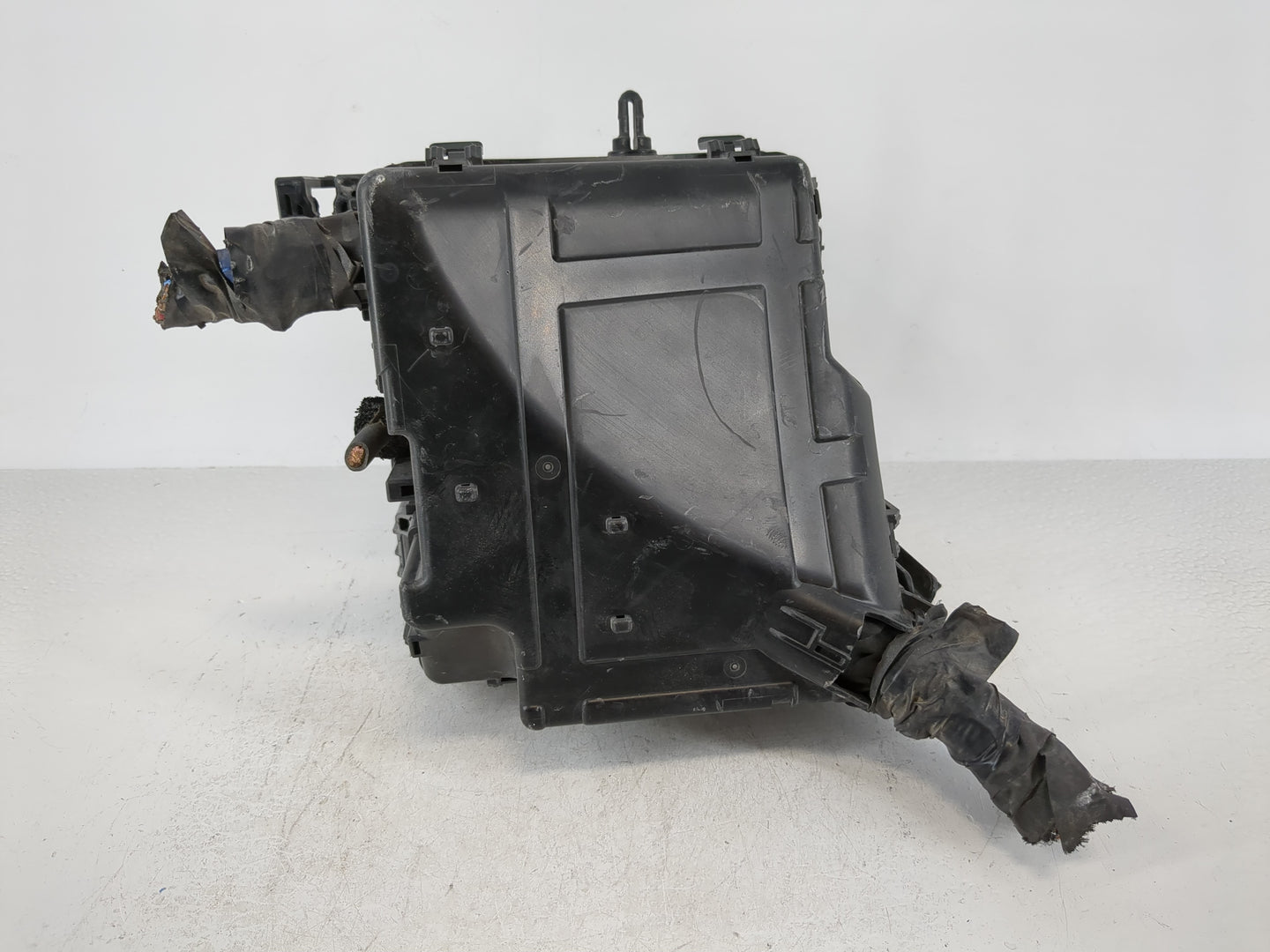 2019-2020 Hyundai Santa Fe Fusebox Fuse Box Panel Relay Module P/N:91956-S2021 Fits Fits 2019 2020 OEM Used Auto Parts - Oem