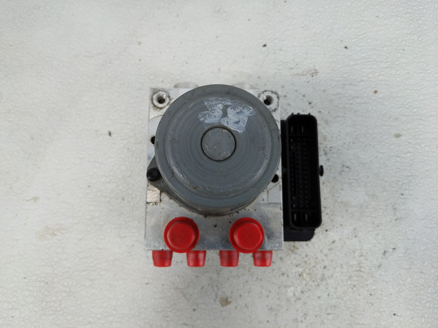 2019-2020 Hyundai Santa Fe ABS Pump Control Module Replacement P/N:58900-S2650 Fits Fits 2019 2020 OEM Used Auto Parts - Oem