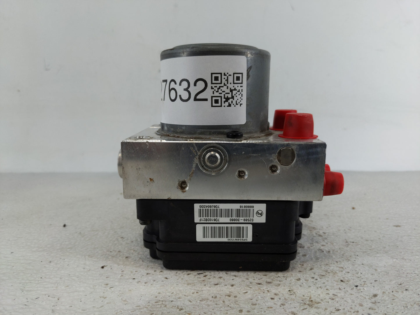 2019-2020 Hyundai Santa Fe ABS Pump Control Module Replacement P/N:58900-S2650 Fits Fits 2019 2020 OEM Used Auto Parts - Oem