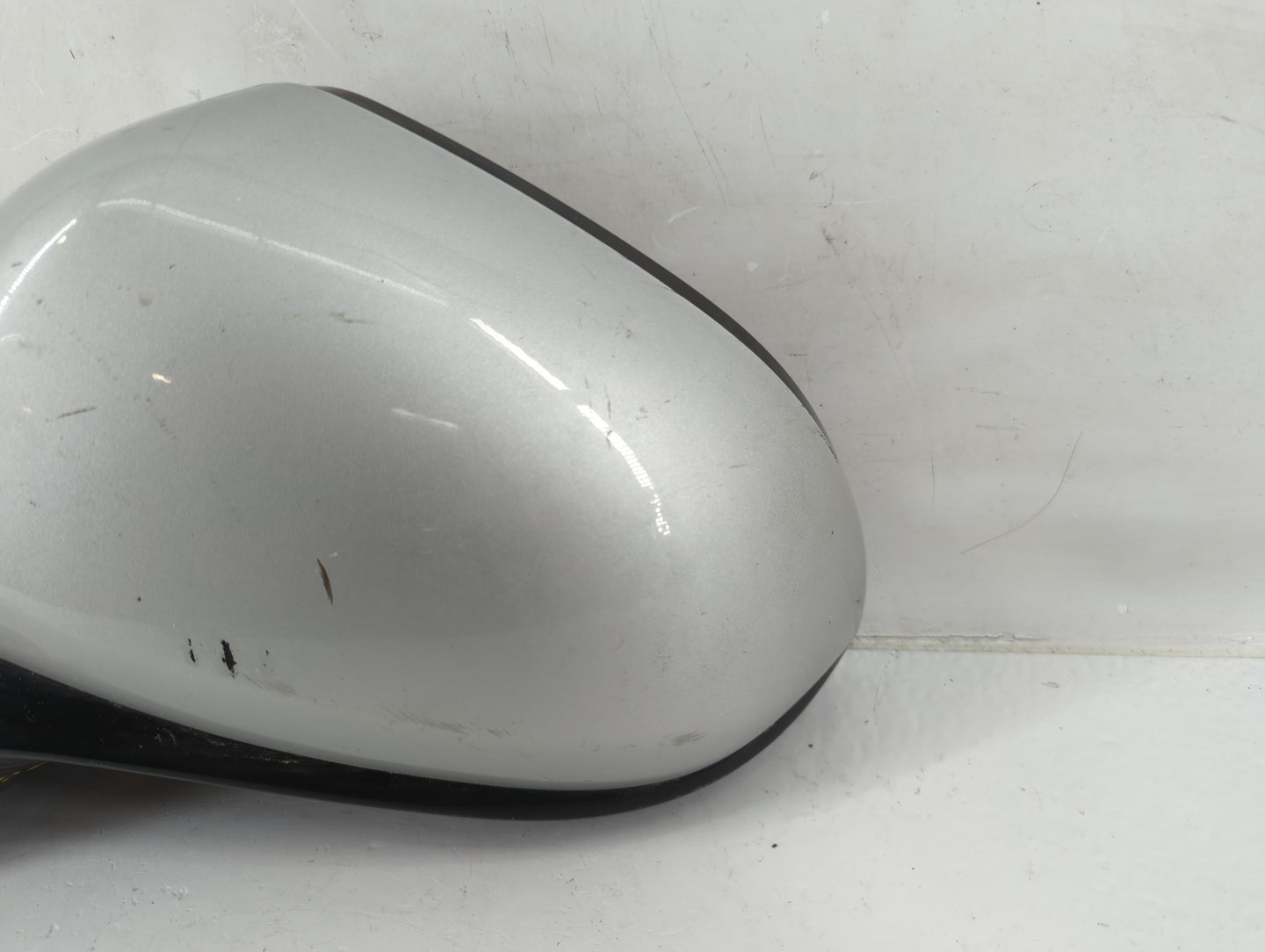 2020 Hyundai Santa Fe Driver Side View Mirror - Left Door Mirror OEM Used - Oemusedautoparts1.com