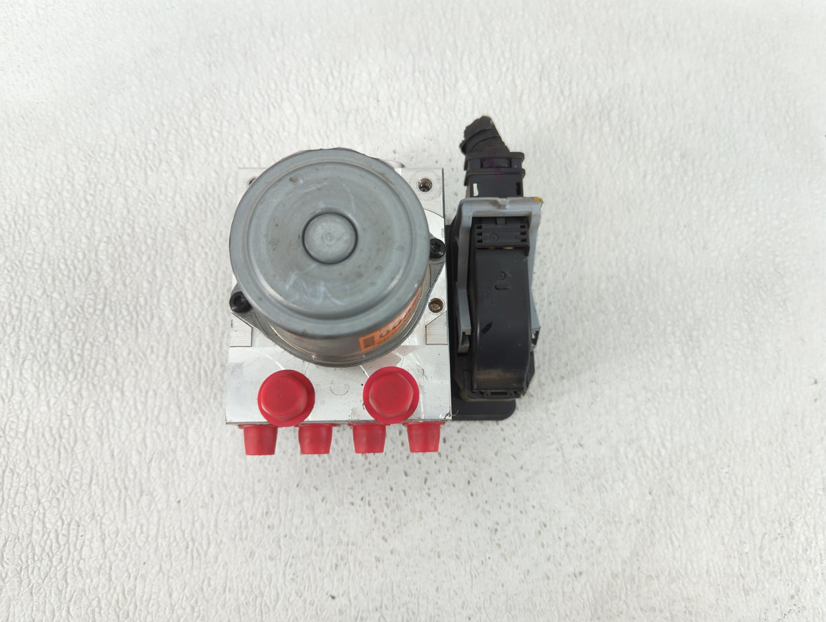 2019-2020 Hyundai Santa Fe Anti-Lock Brake ABS Pump Module Actuator OEM P/N:58900-S2600 Fits Fits 2019 2020 OEM Used Auto Pa