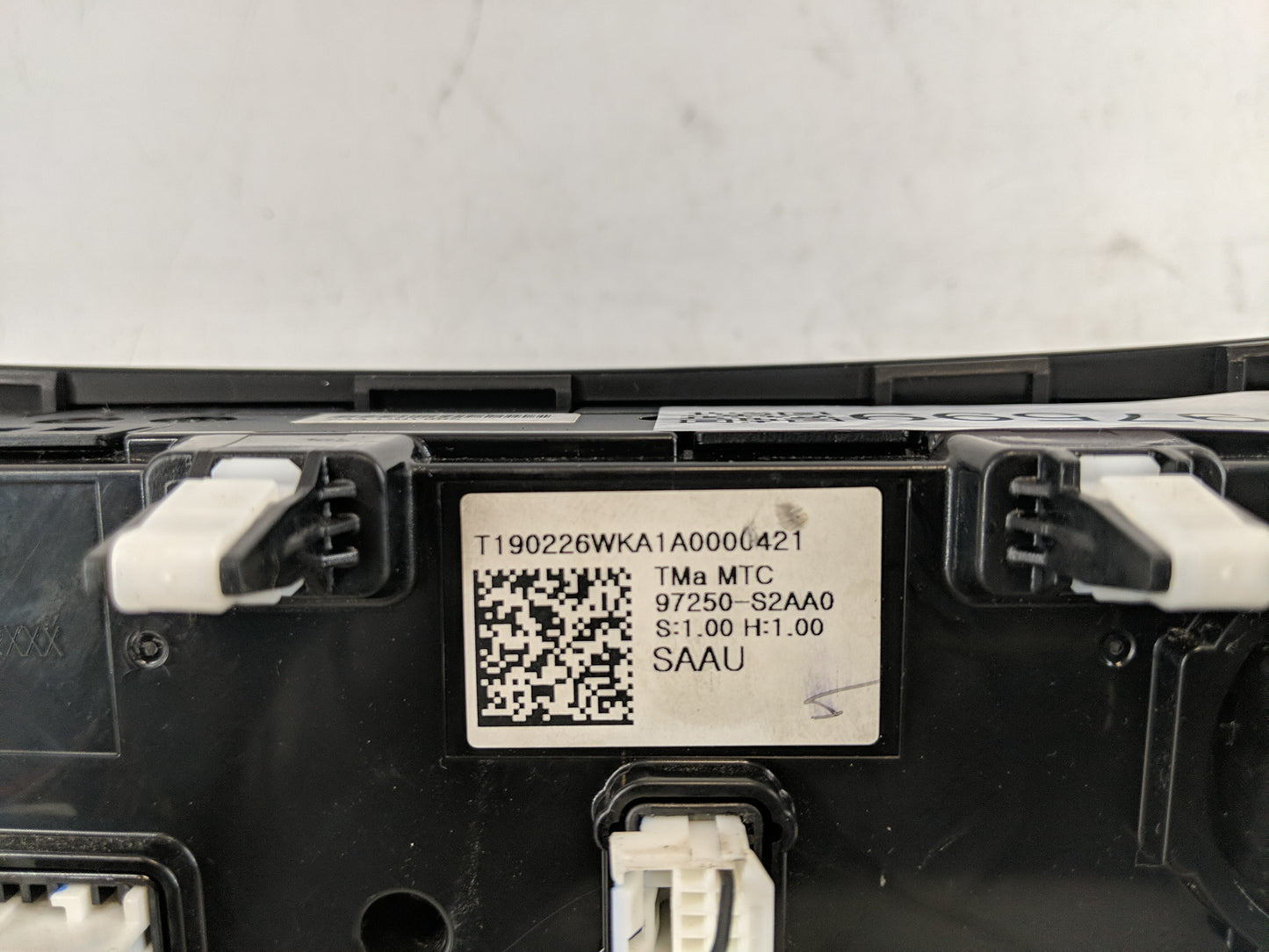 2019-2020 Hyundai Santa Fe Climate Control Module Temperature AC/Heater Replacement P/N:97250-S2AA1 Fits Fits 2019 2020 OEM 