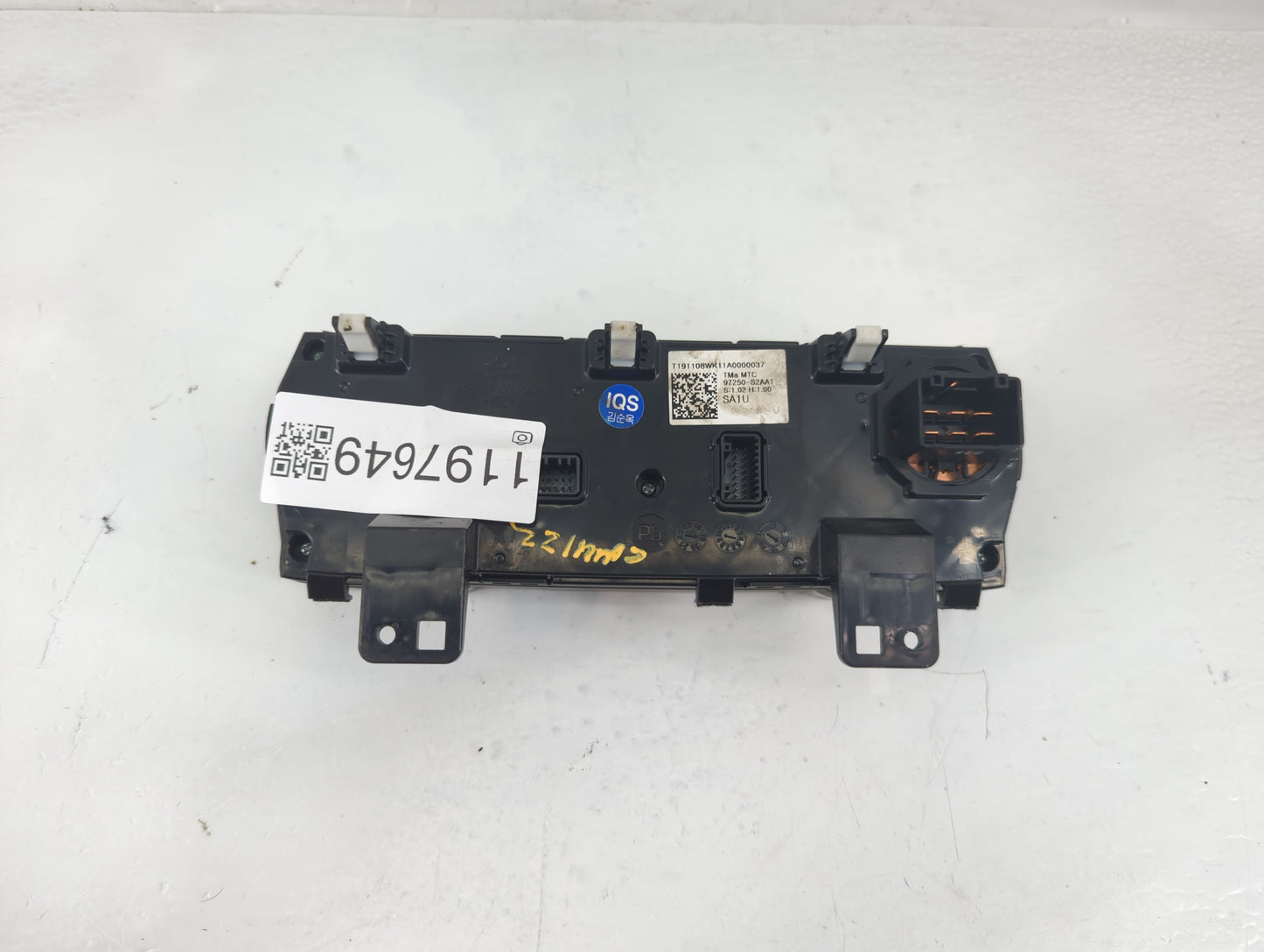 2019-2020 Hyundai Santa Fe Climate Control Module Temperature AC/Heater Replacement P/N:97250-S2AA1 Fits Fits 2019 2020 OEM 