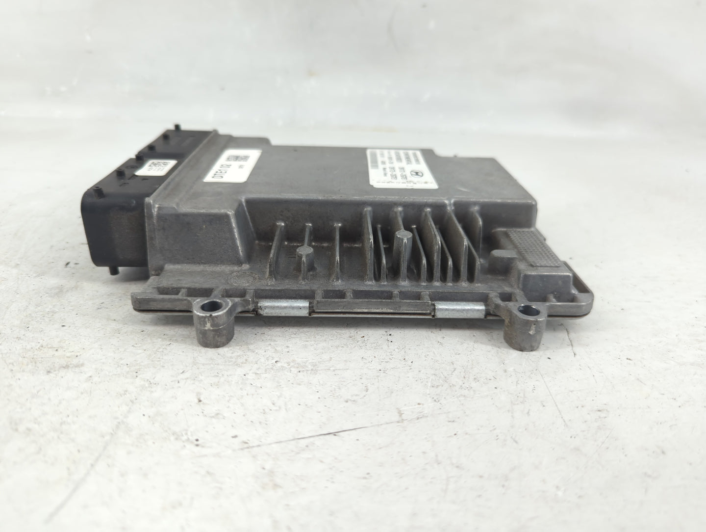 2020 Hyundai Santa Fe PCM Engine Control Computer ECU ECM PCU OEM P/N:39173-2GTE1 39172-2GTE1 Fits OEM Used Auto Parts - Oem