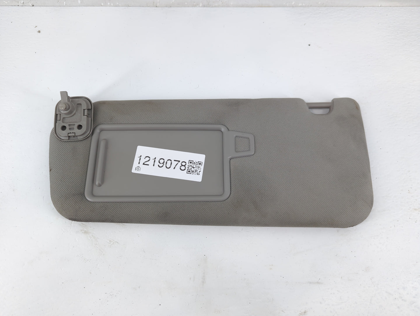 2019-2021 Hyundai Santa Fe Sun Visor Shade Replacement Passenger Right Mirror Fits Fits 2019 2020 2021 OEM Used Auto Parts -