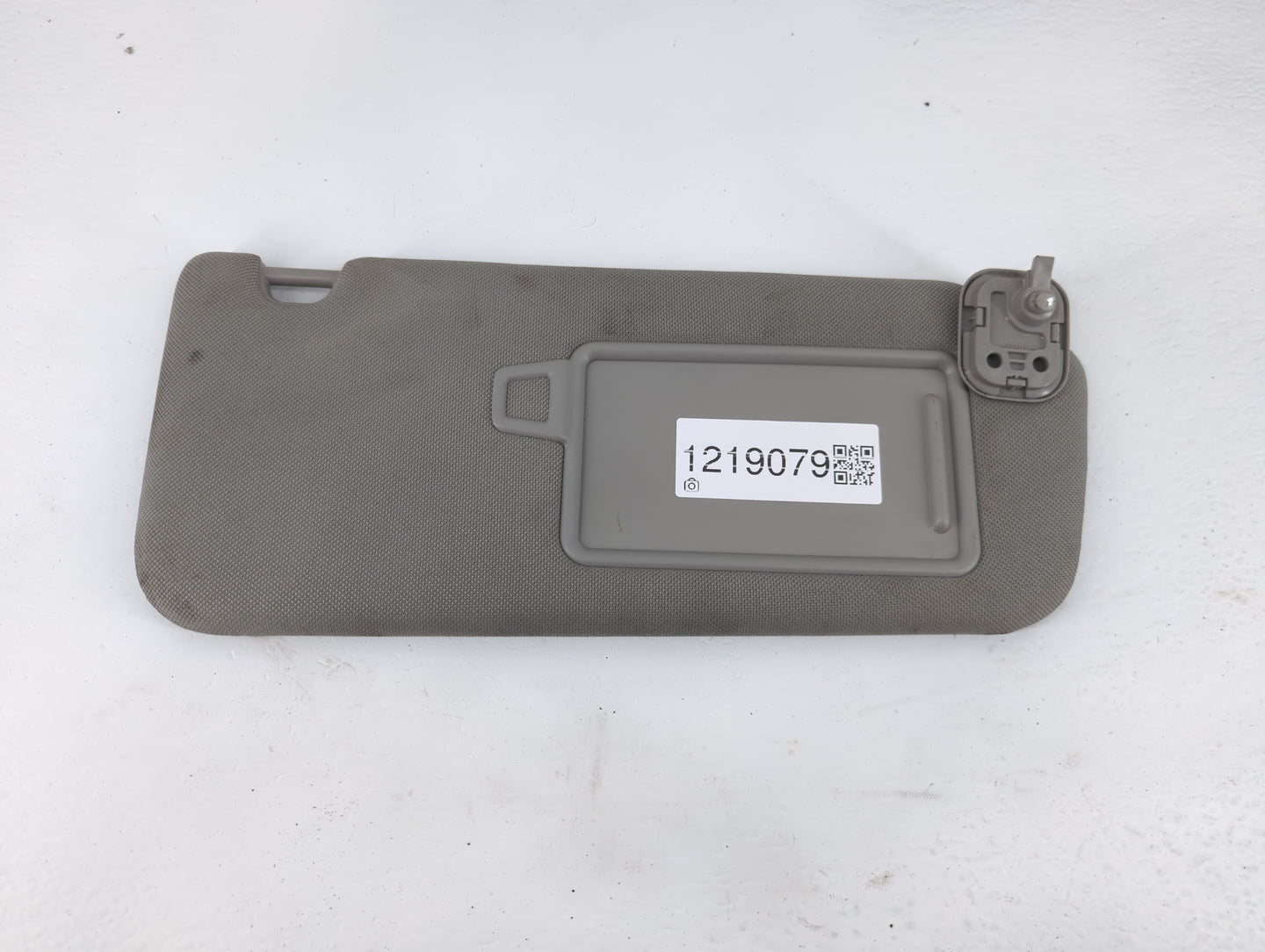 2019-2021 Hyundai Santa Fe Sun Visor Shade Replacement Driver Left Mirror Fits Fits 2019 2020 2021 OEM Used Auto Parts - Oem