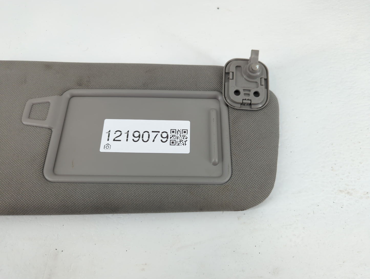 2019-2021 Hyundai Santa Fe Sun Visor Shade Replacement Driver Left Mirror Fits Fits 2019 2020 2021 OEM Used Auto Parts - Oem