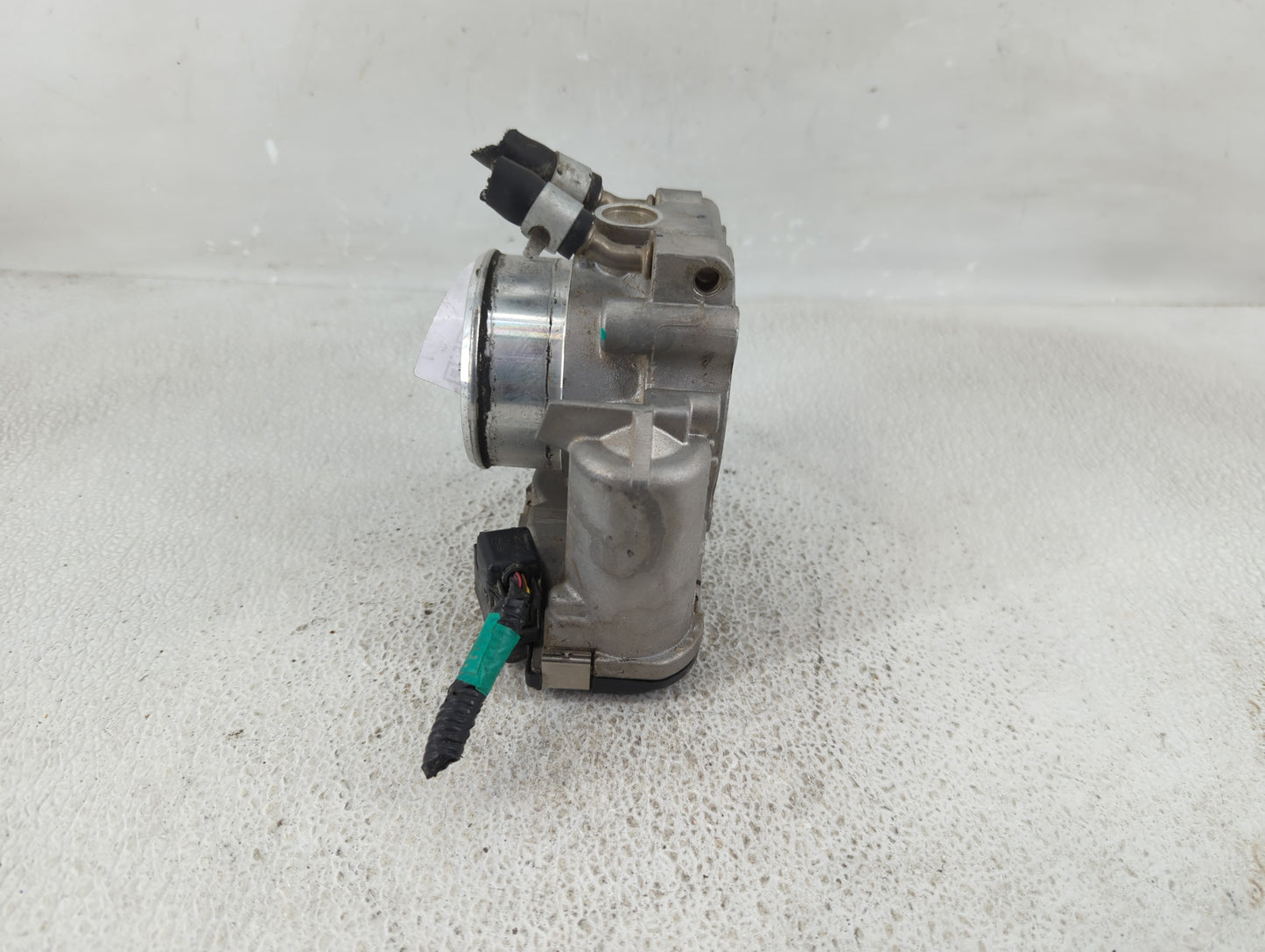 2019-2020 Hyundai Santa Fe Throttle Body P/N:0 280 750 616 35100-2G610 Fits Fits 2015 2016 2017 2018 2019 2020 2021 OEM Used