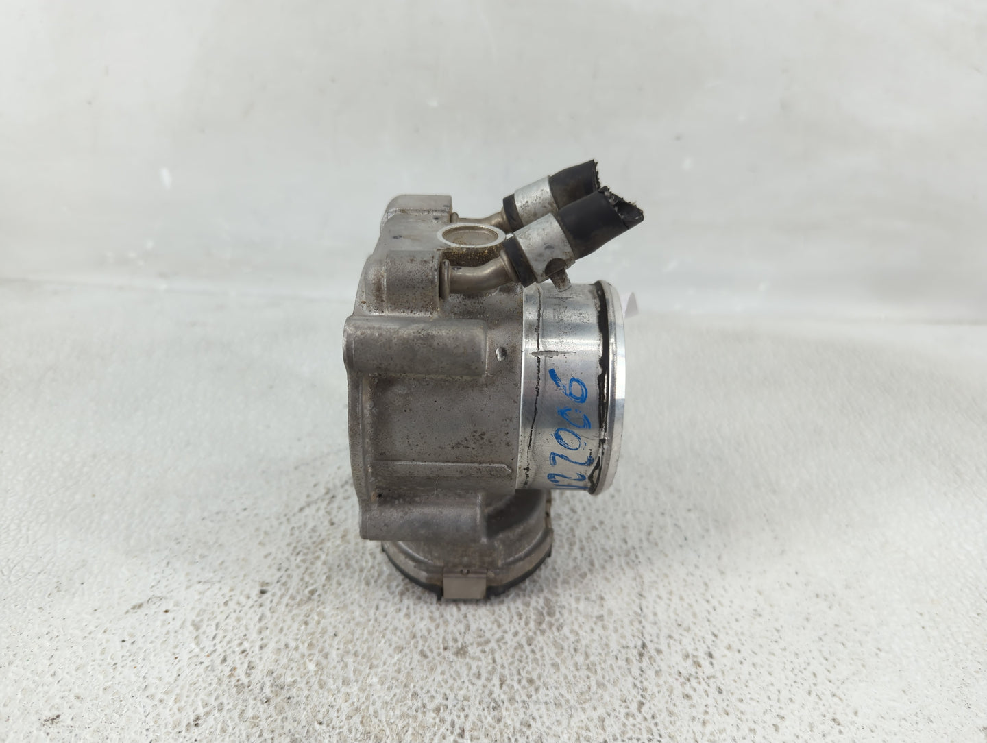 2019-2020 Hyundai Santa Fe Throttle Body P/N:0 280 750 616 35100-2G610 Fits Fits 2015 2016 2017 2018 2019 2020 2021 OEM Used