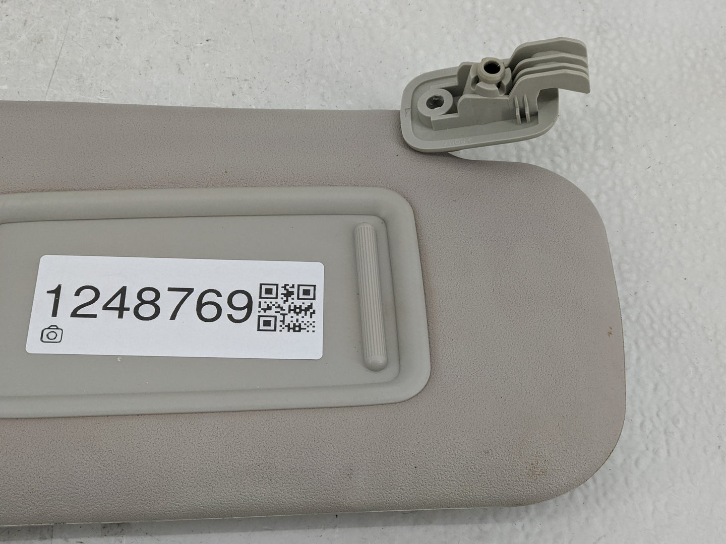 2019-2021 Hyundai Santa Fe Sun Visor Shade Replacement Passenger Right Mirror Fits Fits 2019 2020 2021 OEM Used Auto Parts -