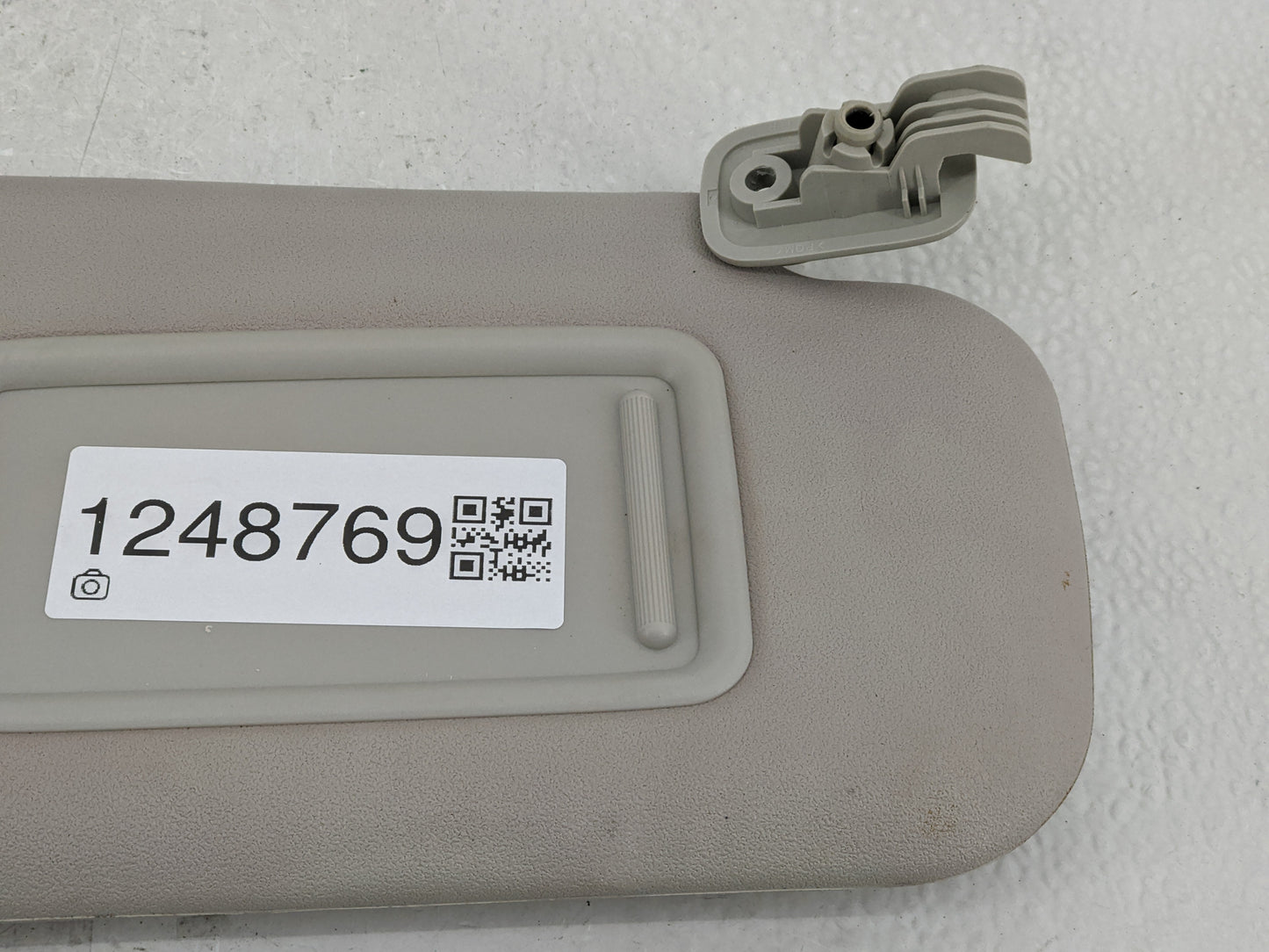 2019-2021 Hyundai Santa Fe Sun Visor Shade Replacement Passenger Right Mirror Fits Fits 2019 2020 2021 OEM Used Auto Parts -
