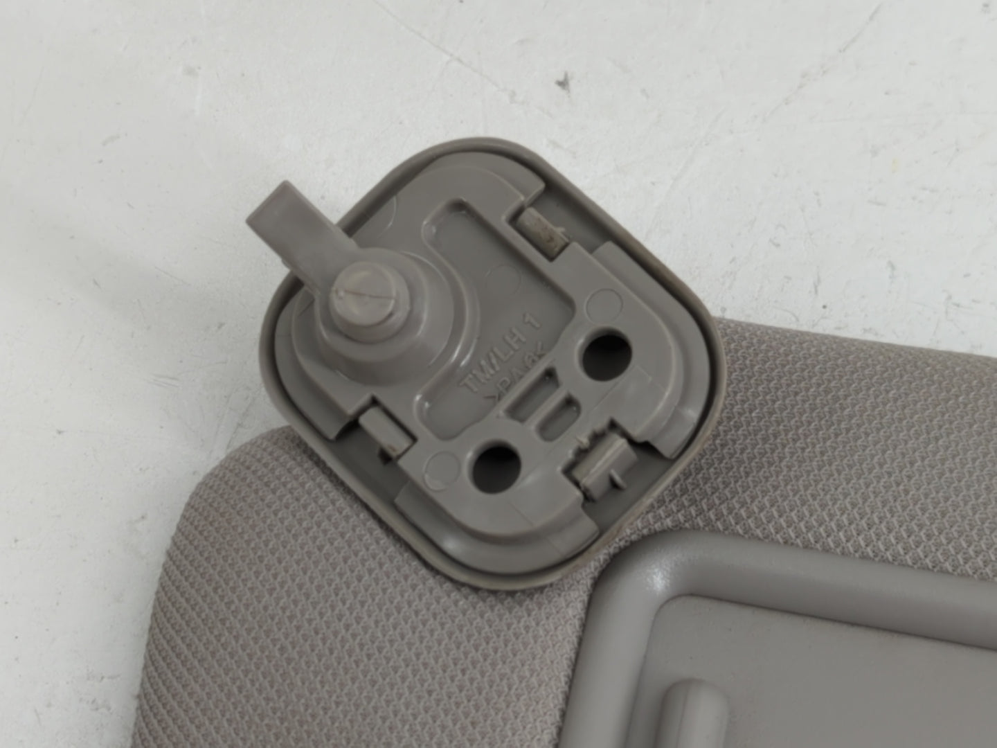 2019-2021 Hyundai Santa Fe Sun Visor Shade Replacement Driver Left Mirror Fits Fits 2019 2020 2021 OEM Used Auto Parts - Oem